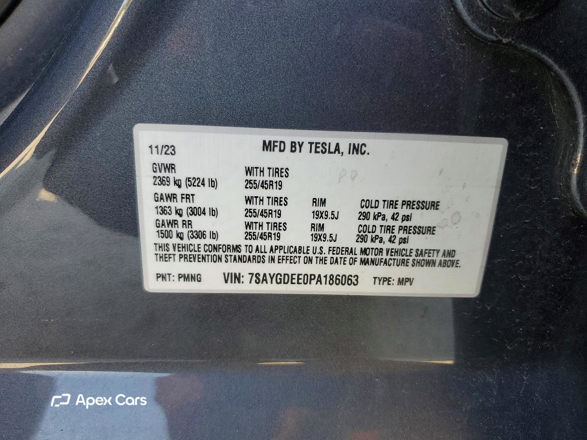 Tesla Model Y 2023