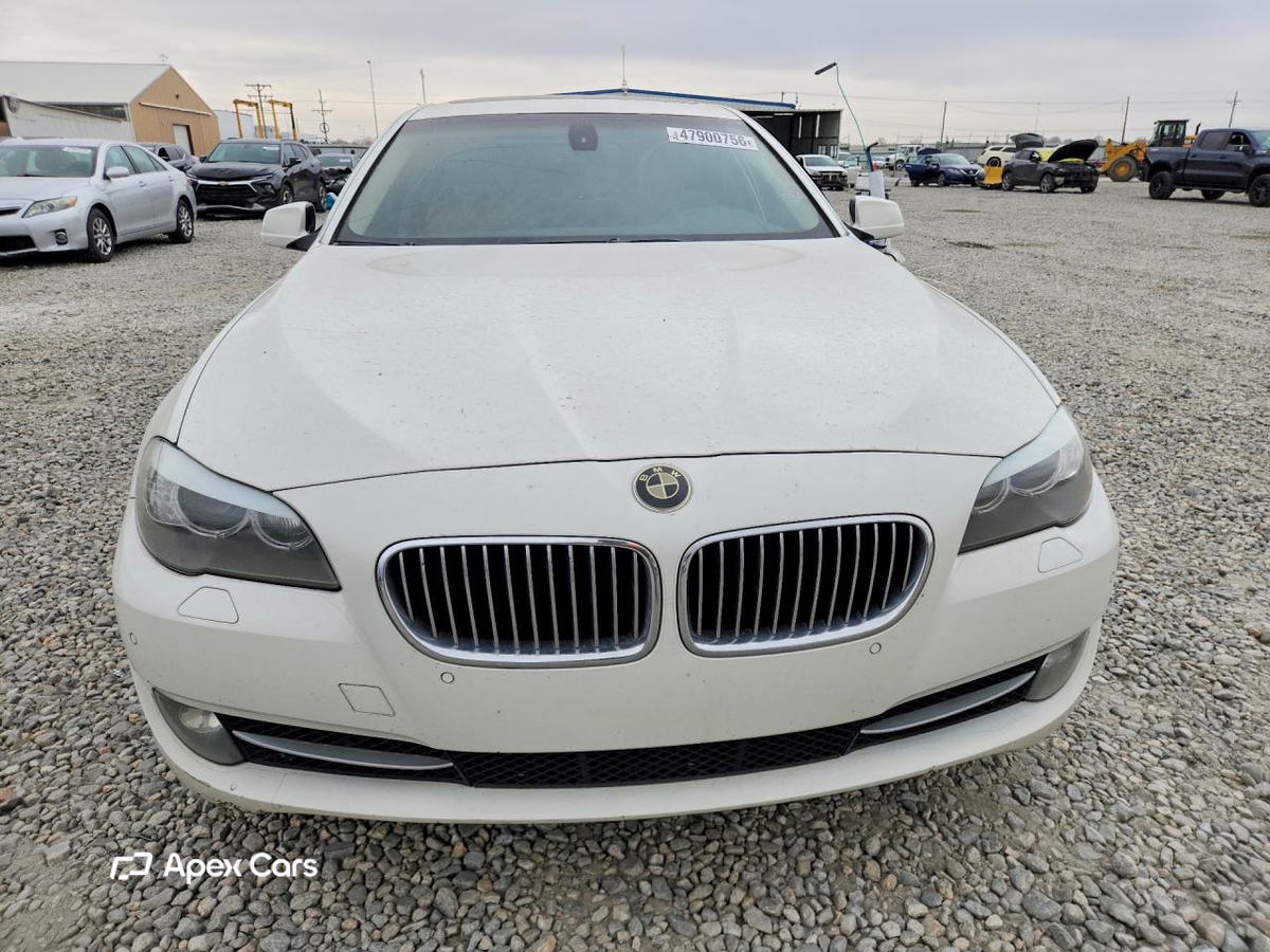 BMW Series 5 2011