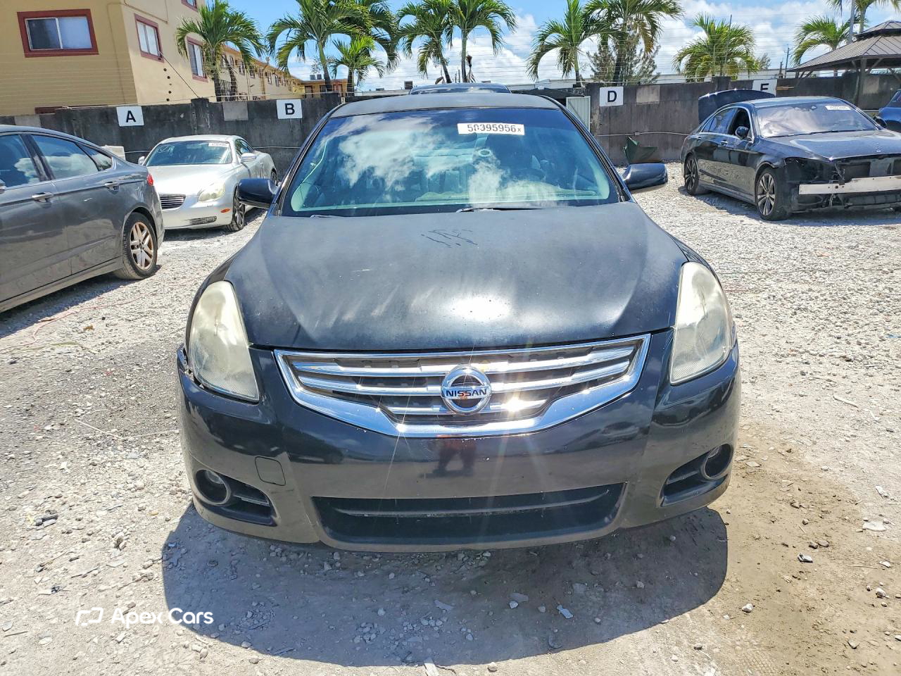 Nissan Altima 2012