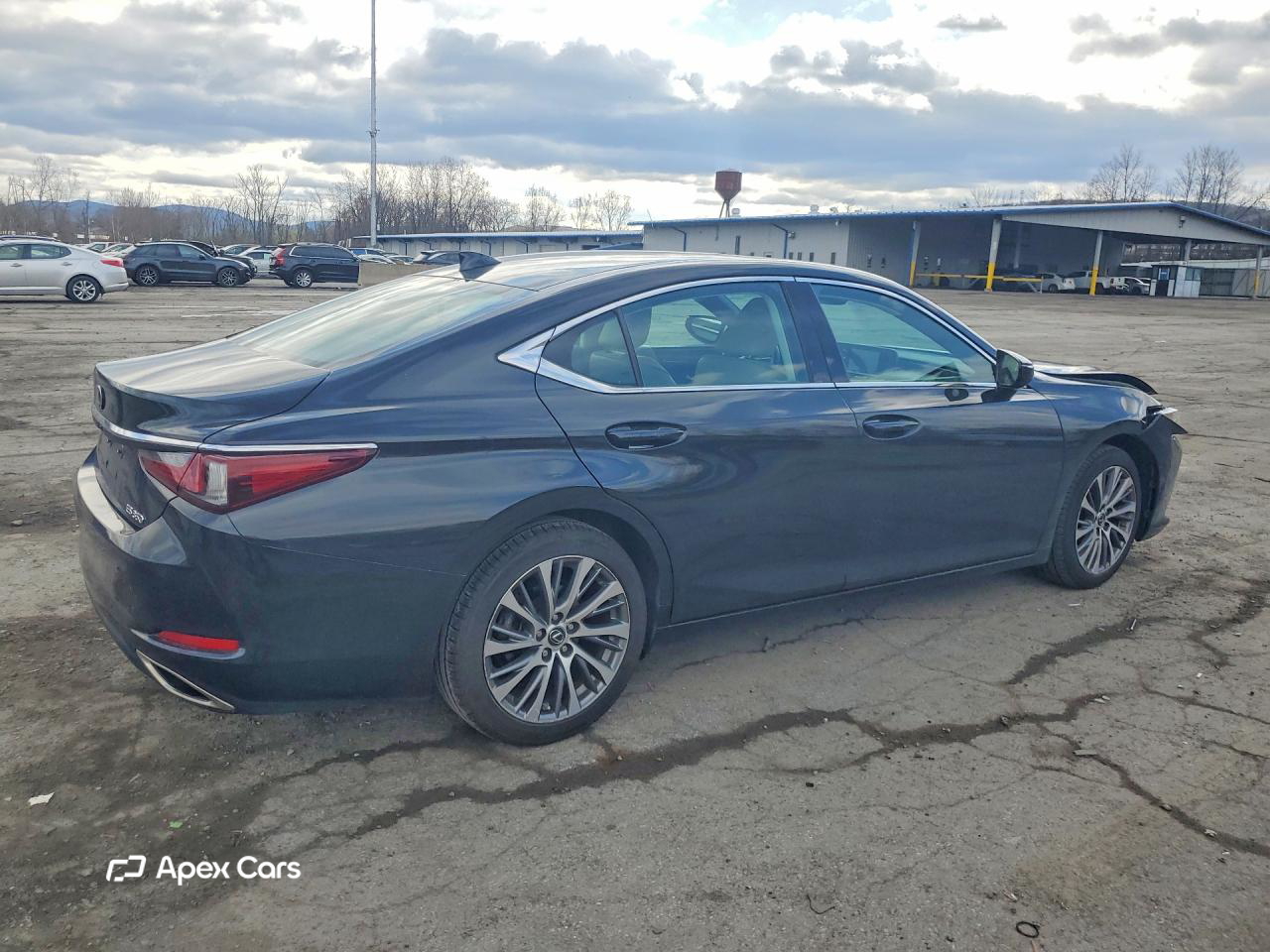 Lexus ES 2020
