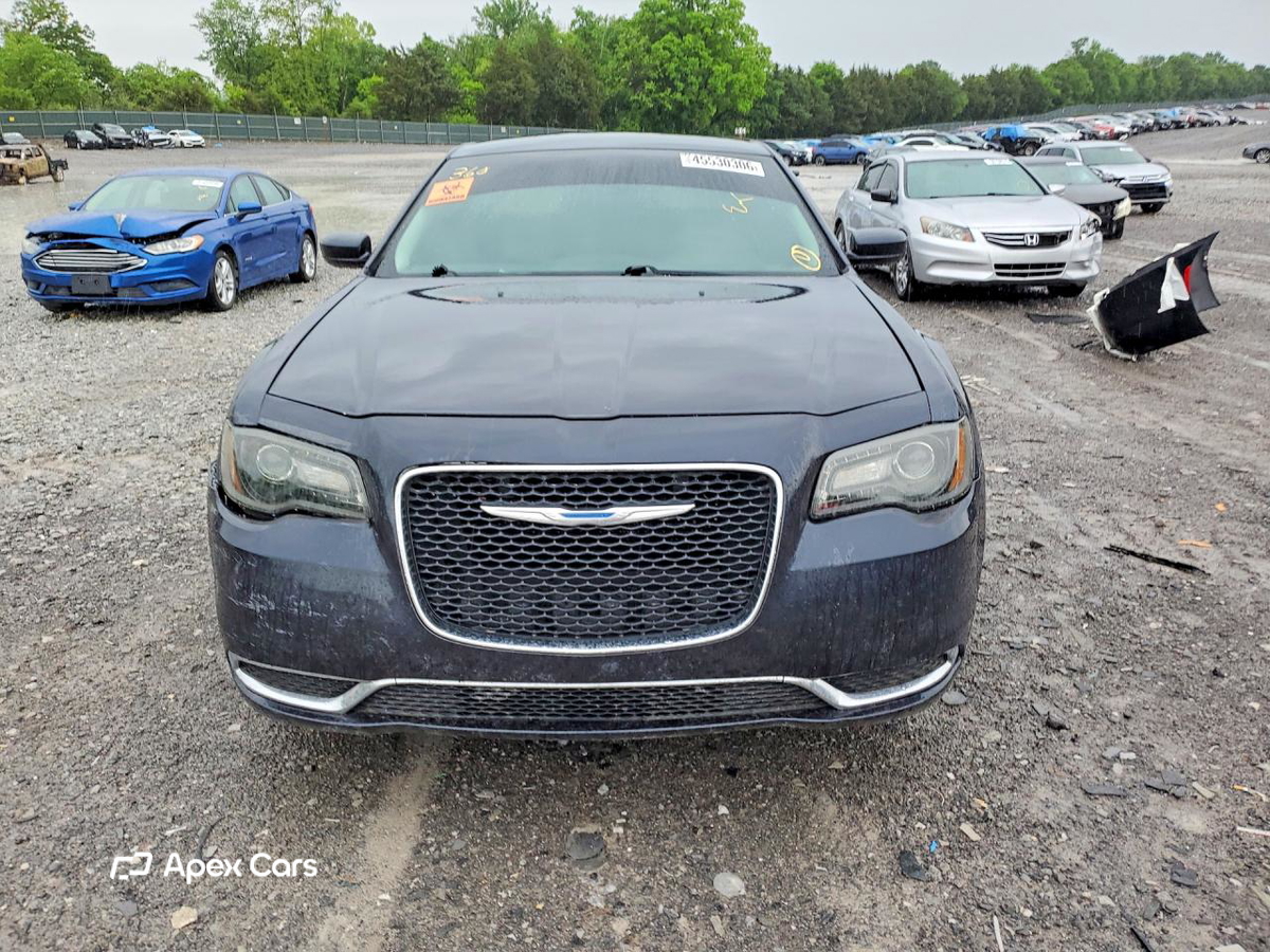 Chrysler 300 2017
