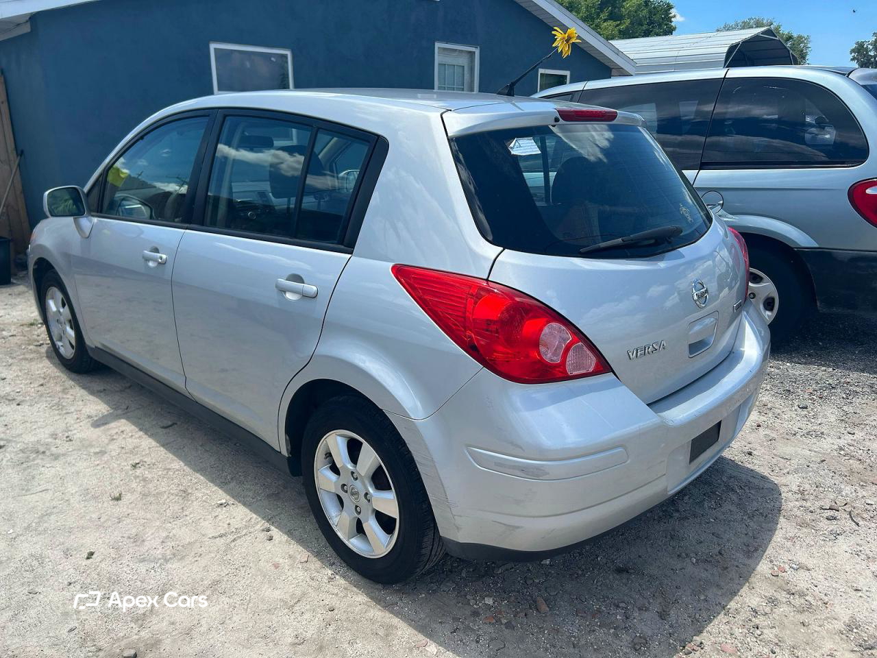 Nissan Versa 2012