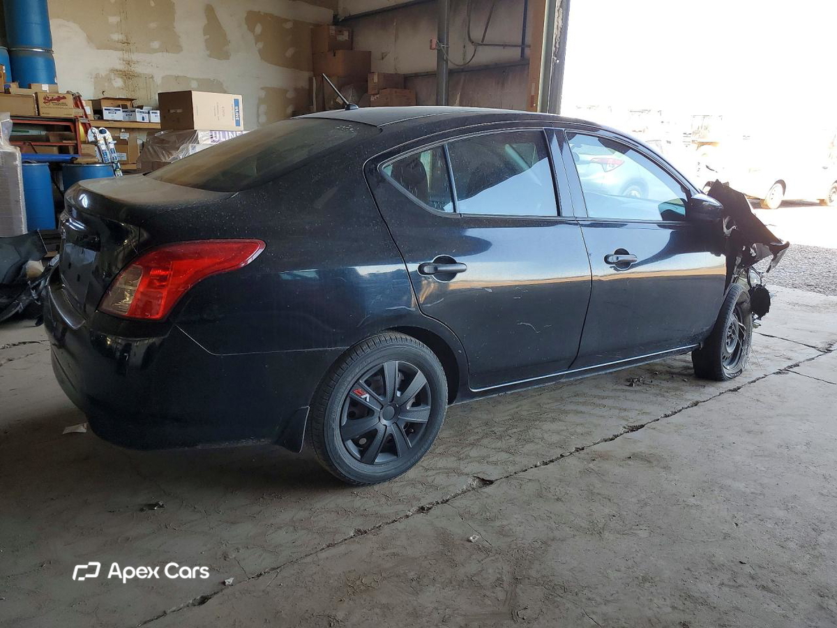 Nissan Versa 2016