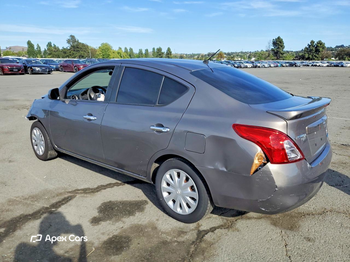 Nissan Versa 2013