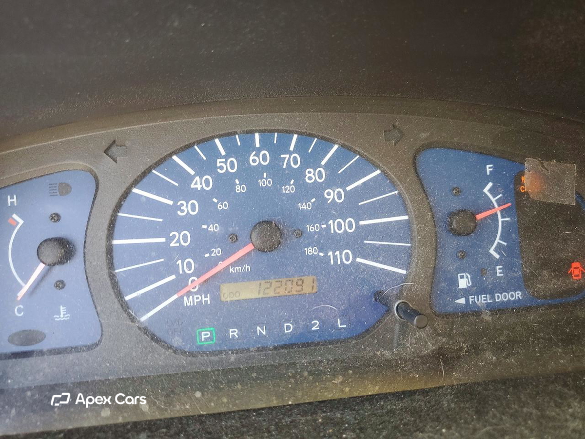 Toyota Sienna 2003