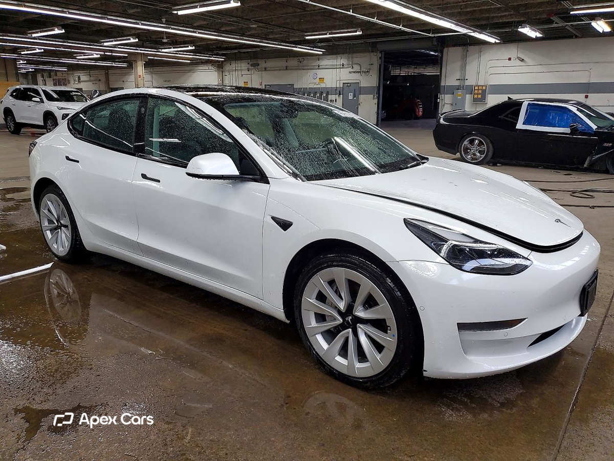 Tesla Model 3 2022