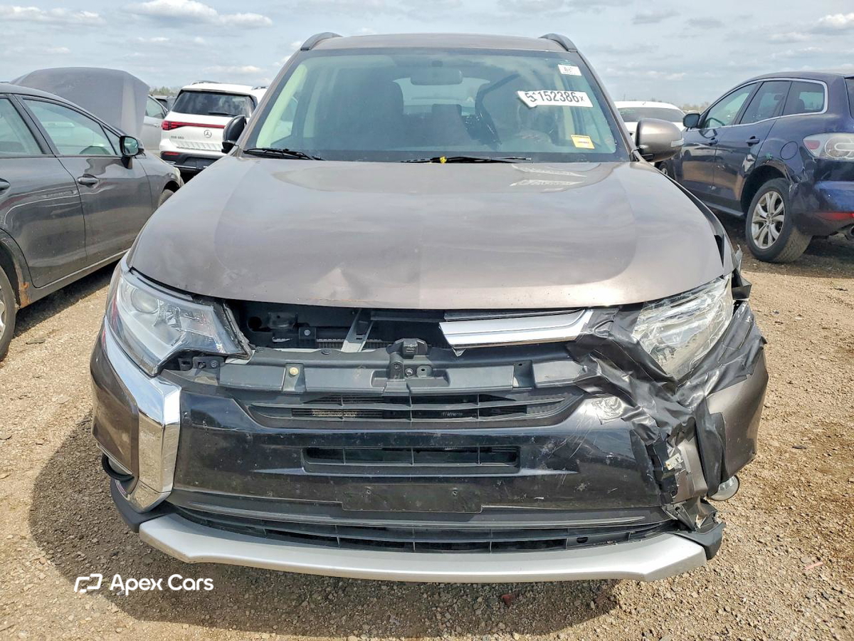 Mitsubishi Outlander 2016