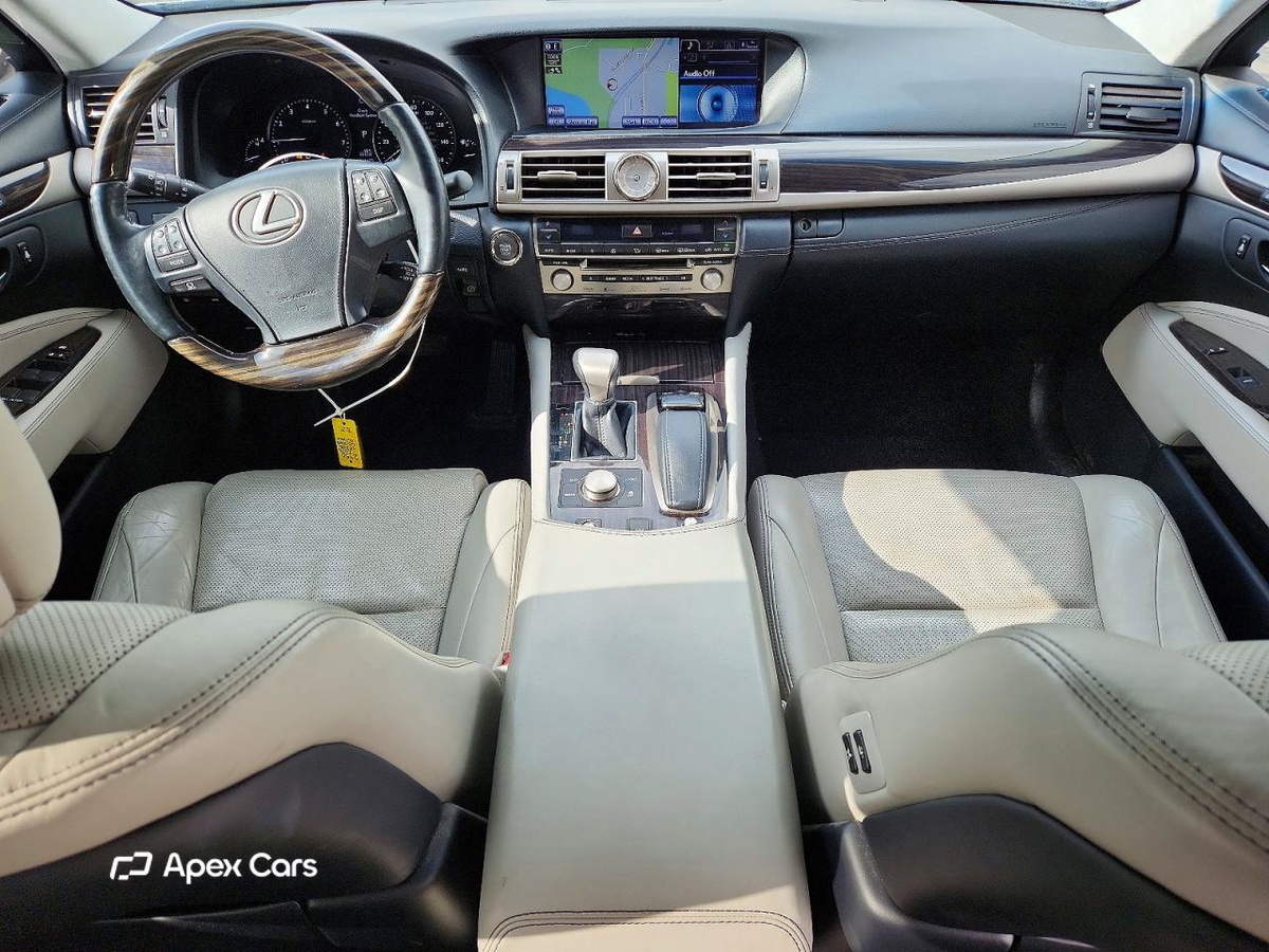 Lexus LS 2013