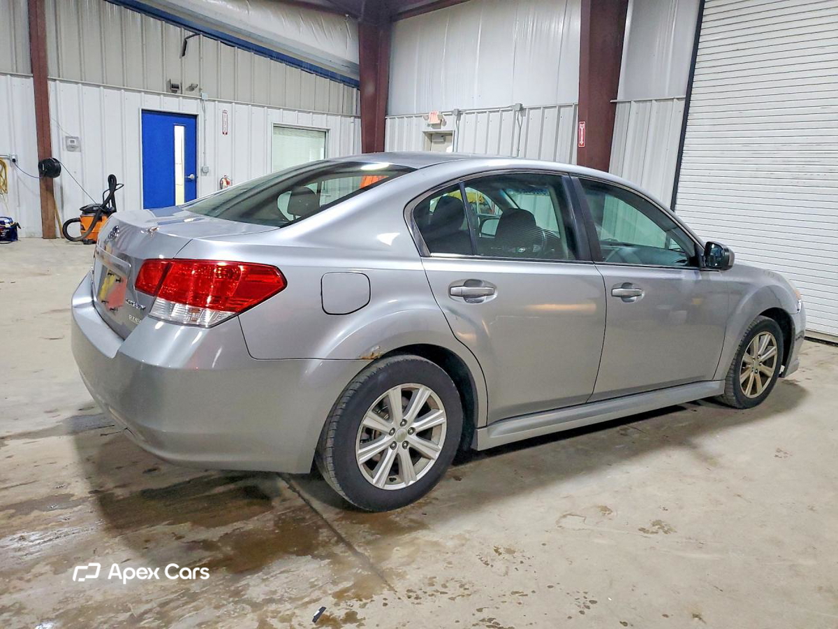 Subaru Legacy 2011