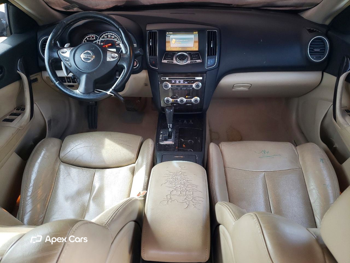 Nissan Maxima 2012