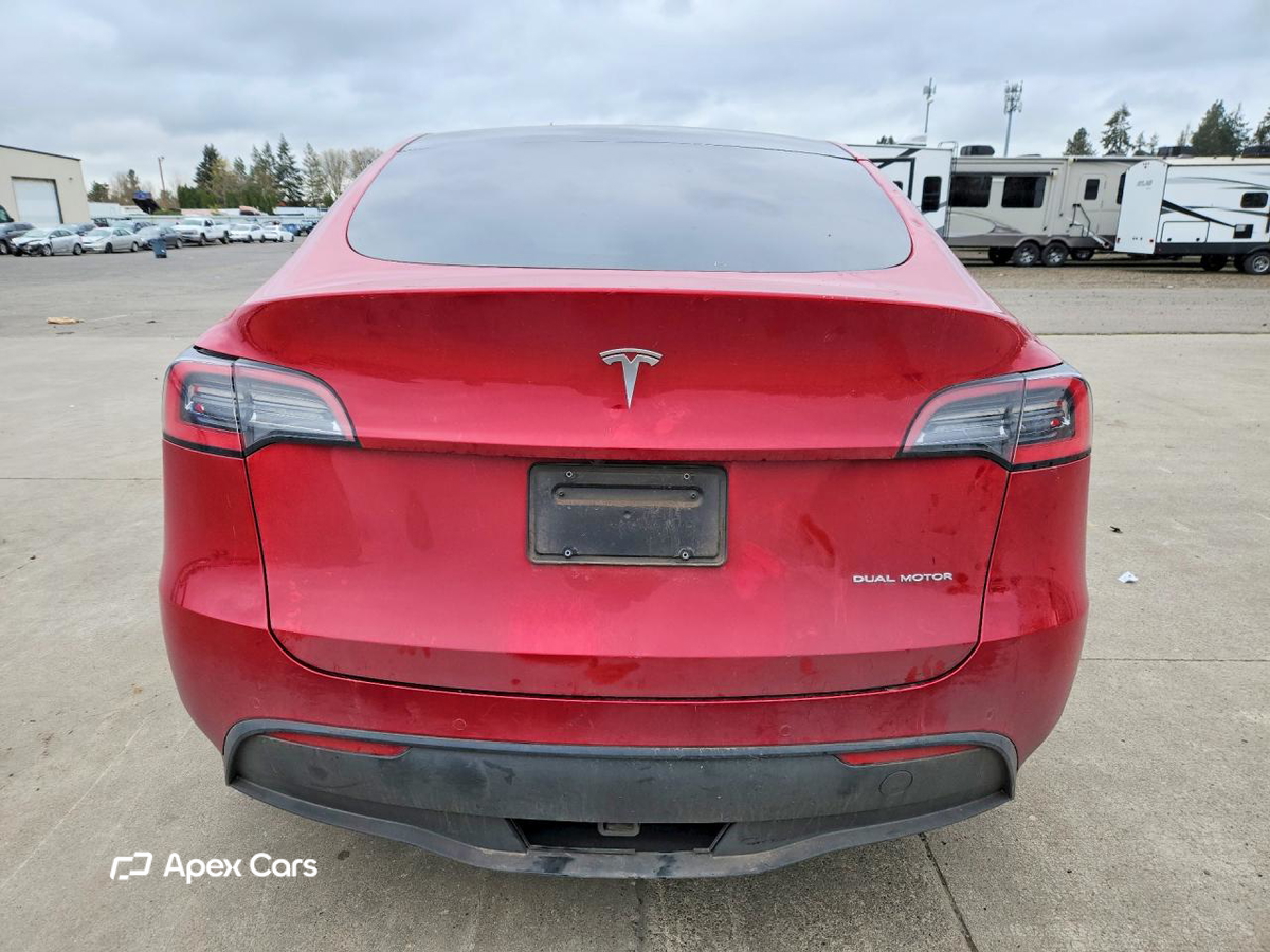 Tesla Model Y 2021