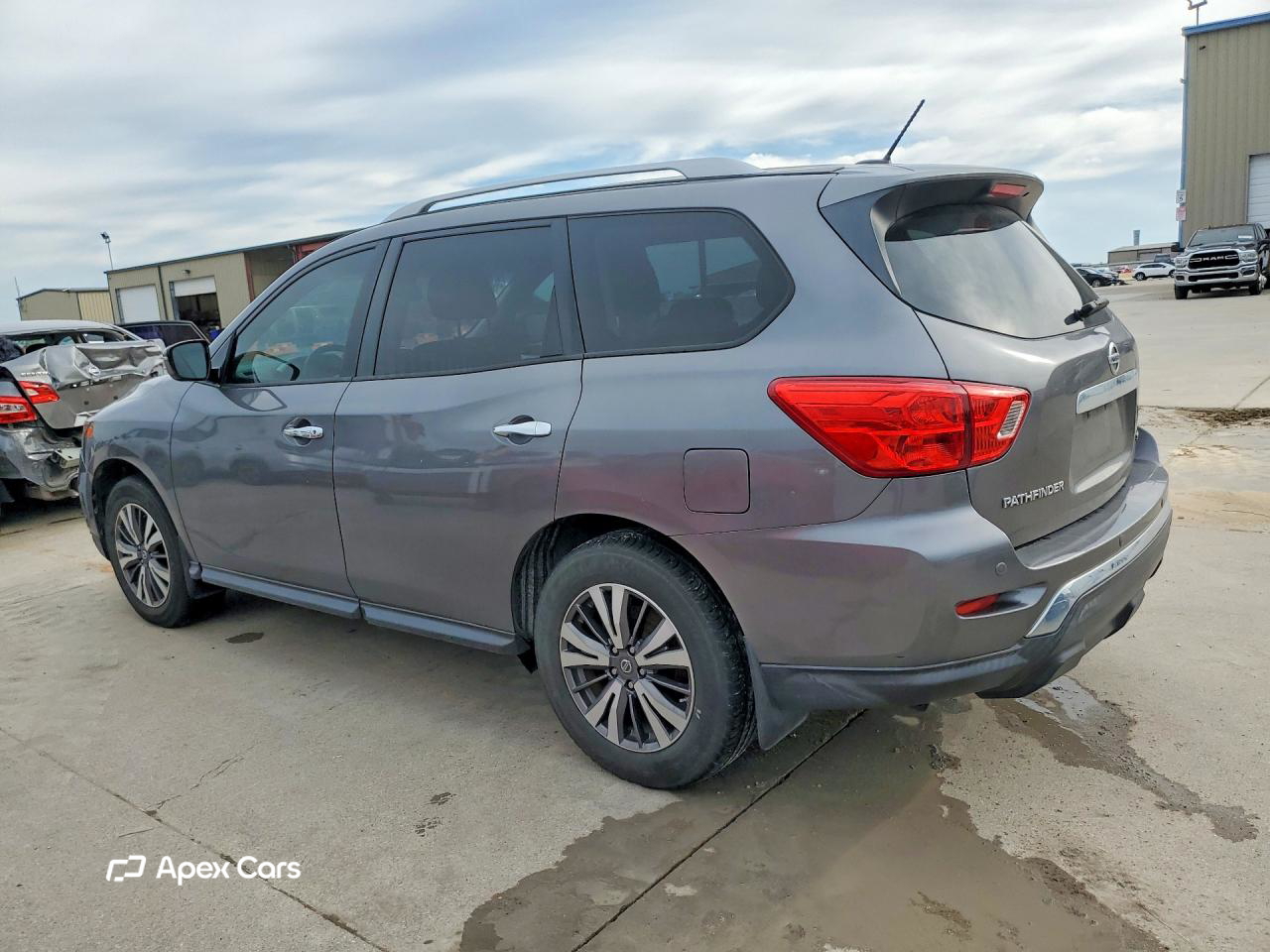 Nissan Pathfinder 2017