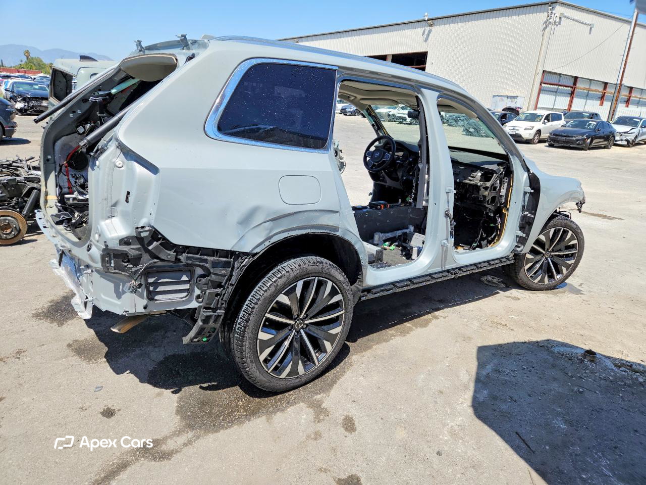 Volvo XC90 2025