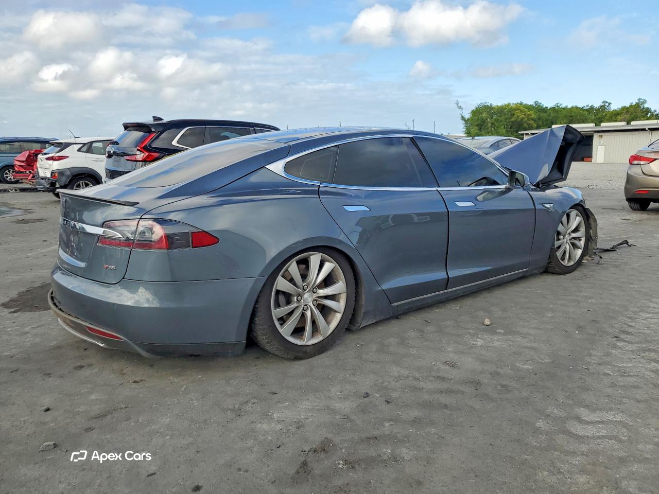 Tesla Model S 2013