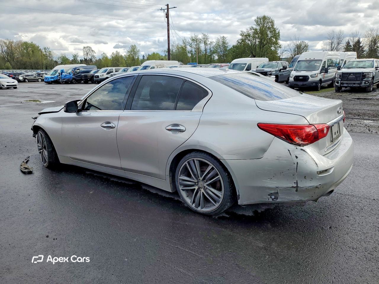 Infiniti Q50 2015