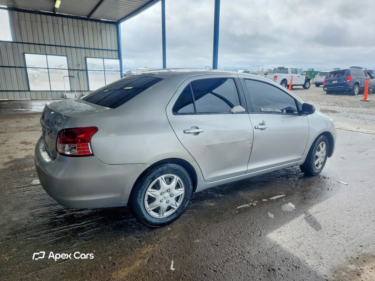 Toyota Yaris 2012
