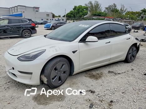 Tesla Model 3 2021 - Image 1 of 13