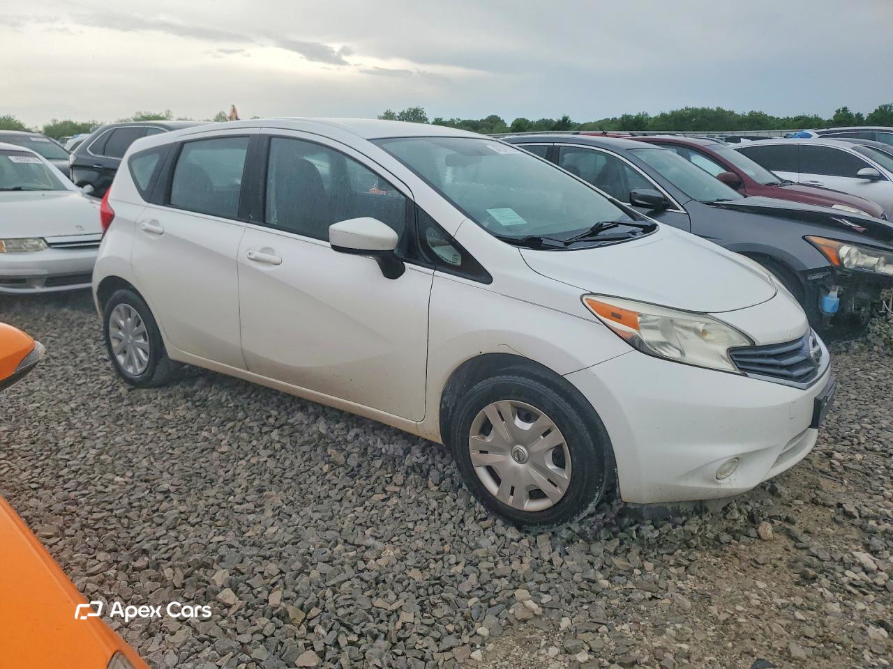 Nissan Versa 2015