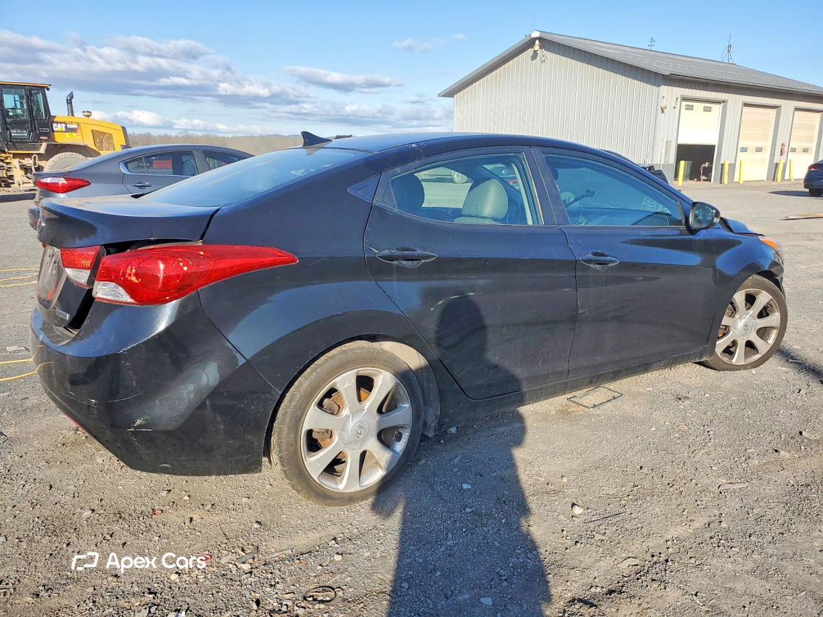 Hyundai Elantra 2012