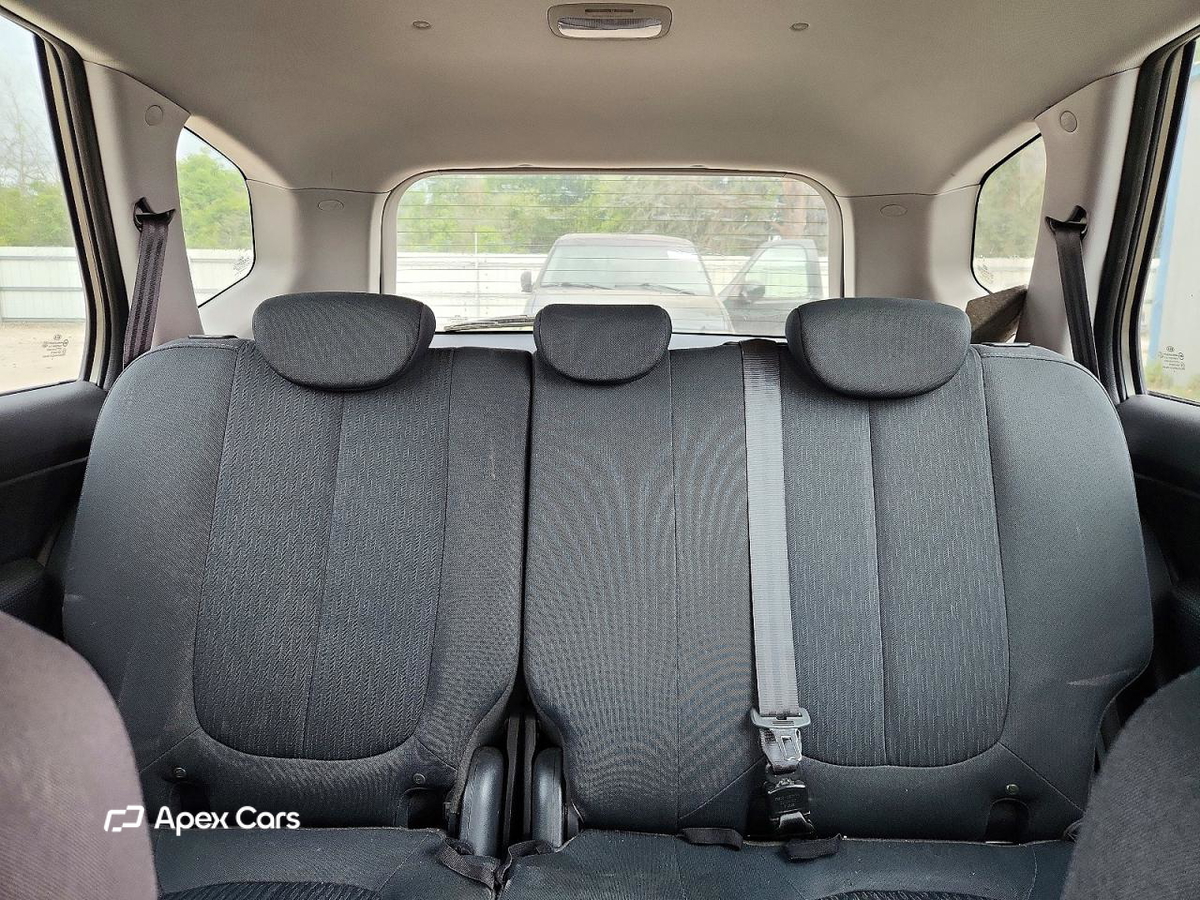 Kia Rondo 2009
