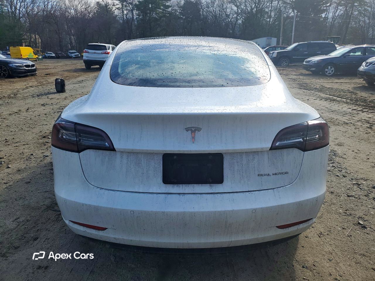 Tesla Model 3 2020