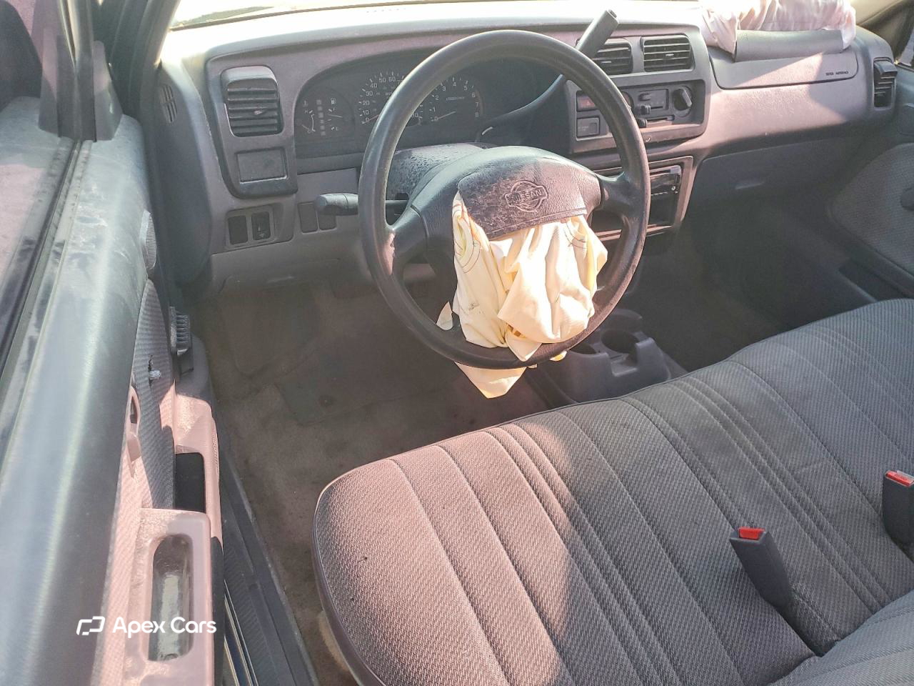Nissan Navara (Frontier) 2000