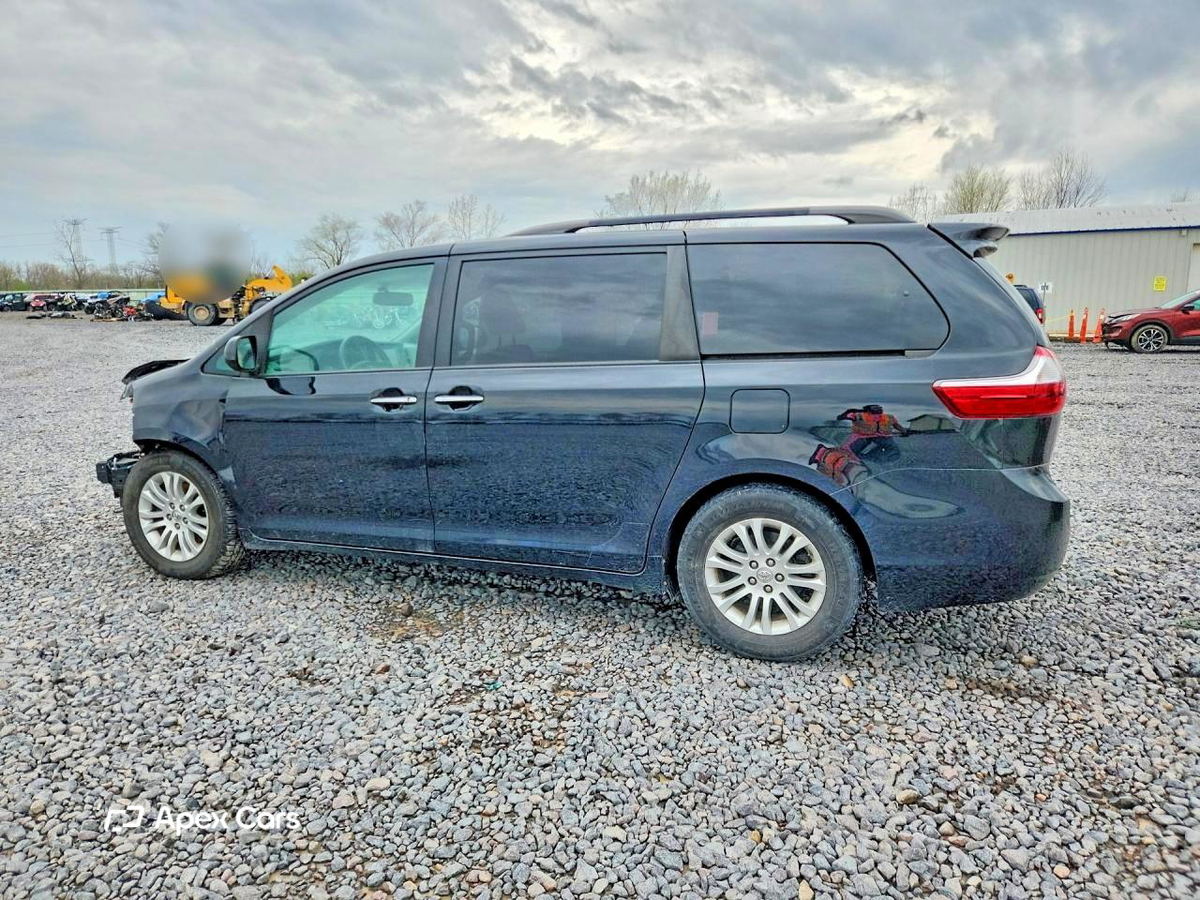Toyota Sienna 2015