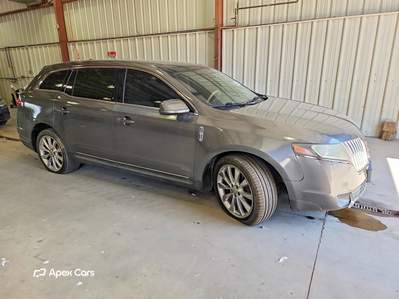 Lincoln MKT 2010