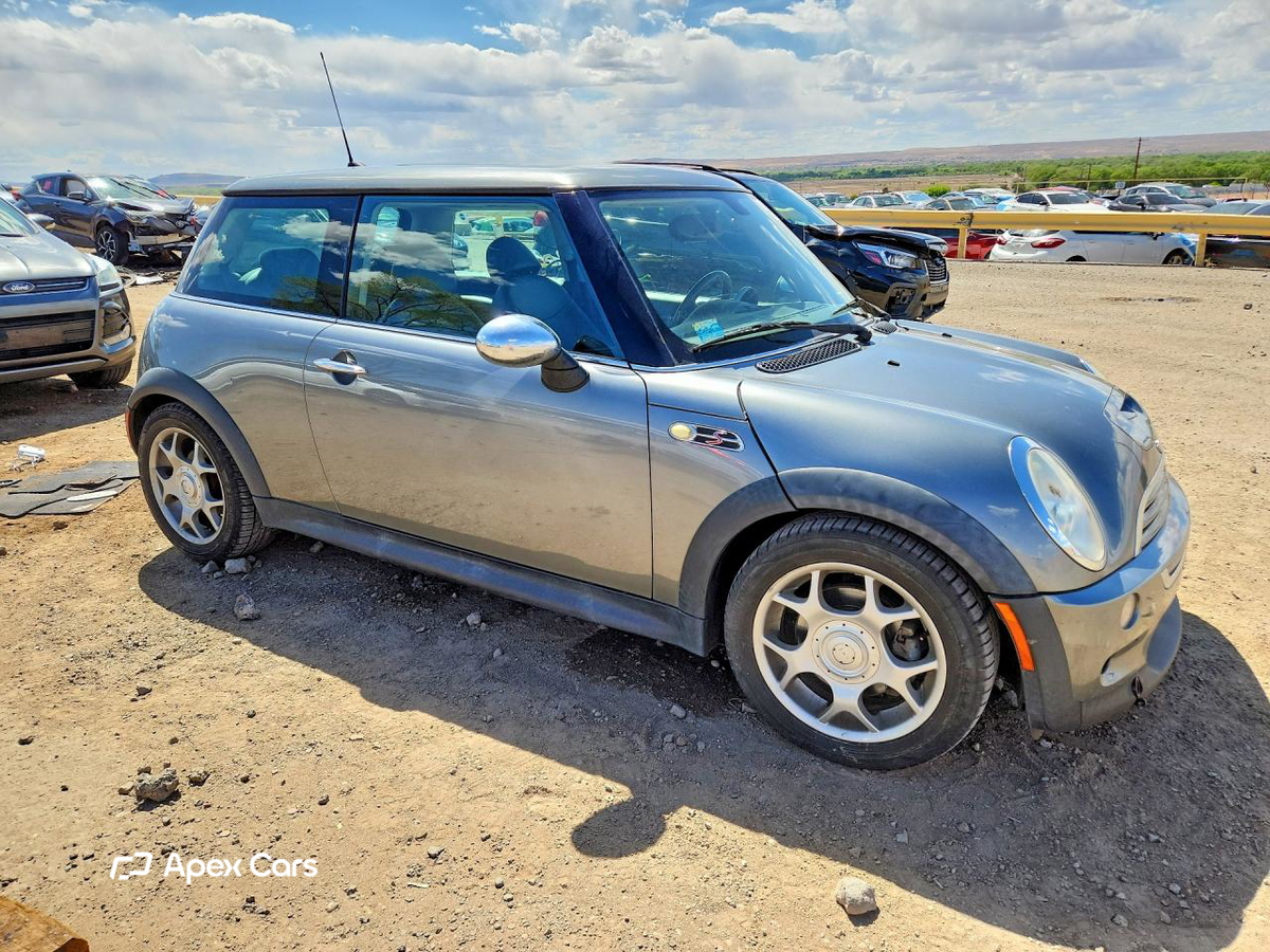 MINI Cooper 2005