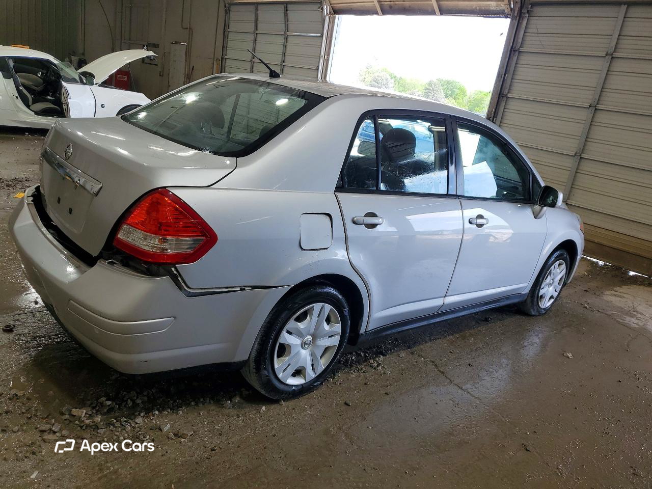 Nissan Versa 2011
