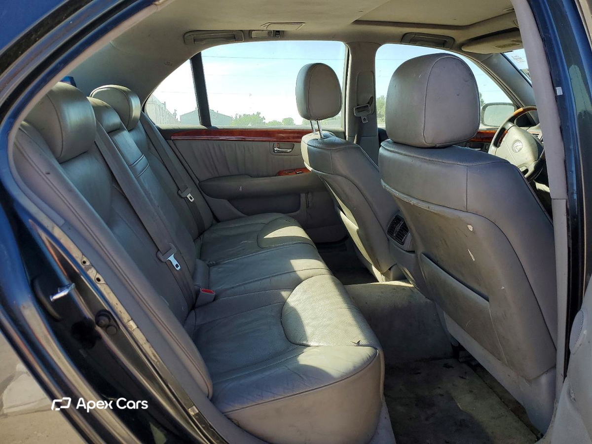 Lexus LS 2004