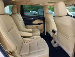 Toyota Highlander 2016