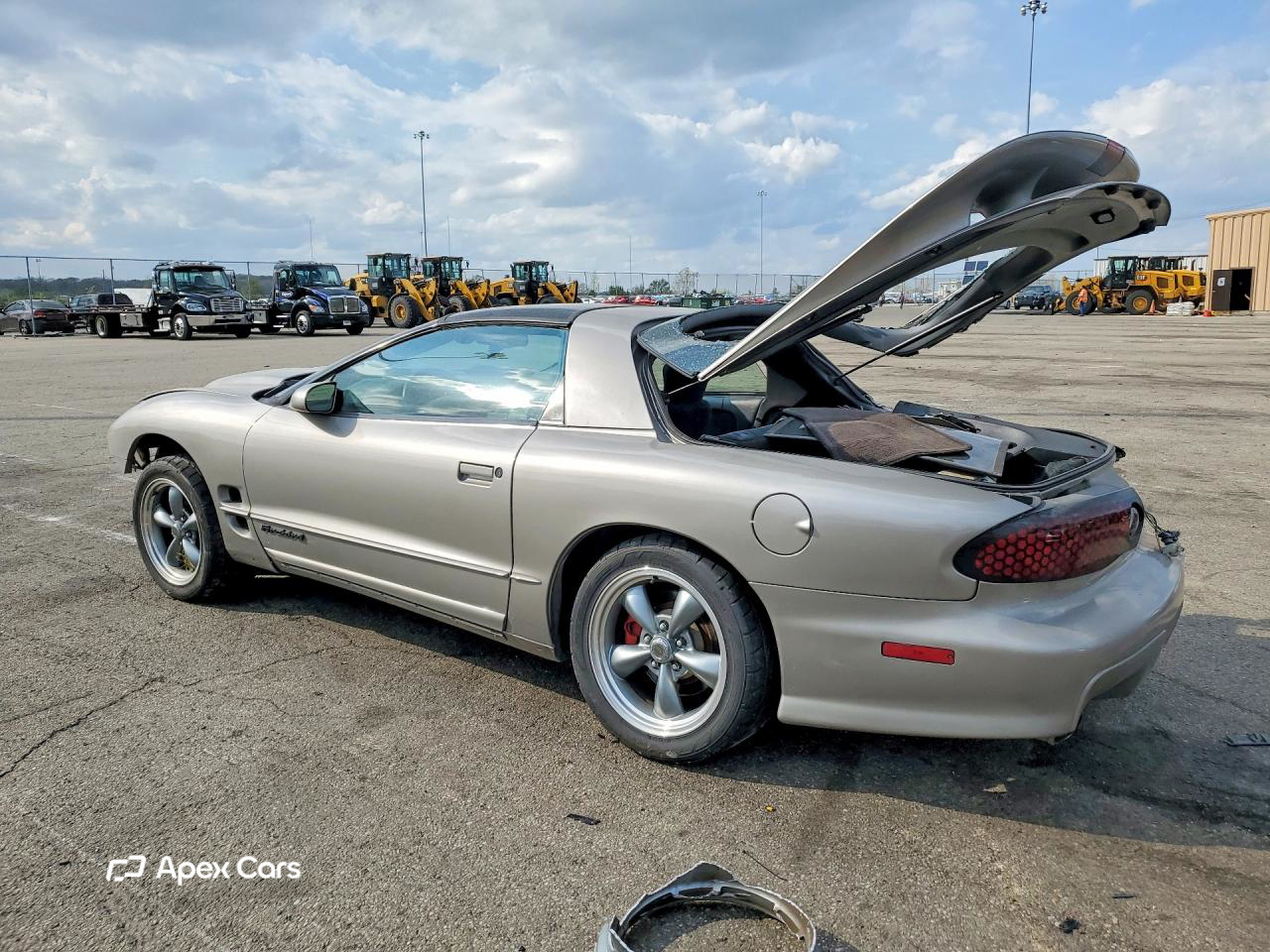 Pontiac Firebird 2000