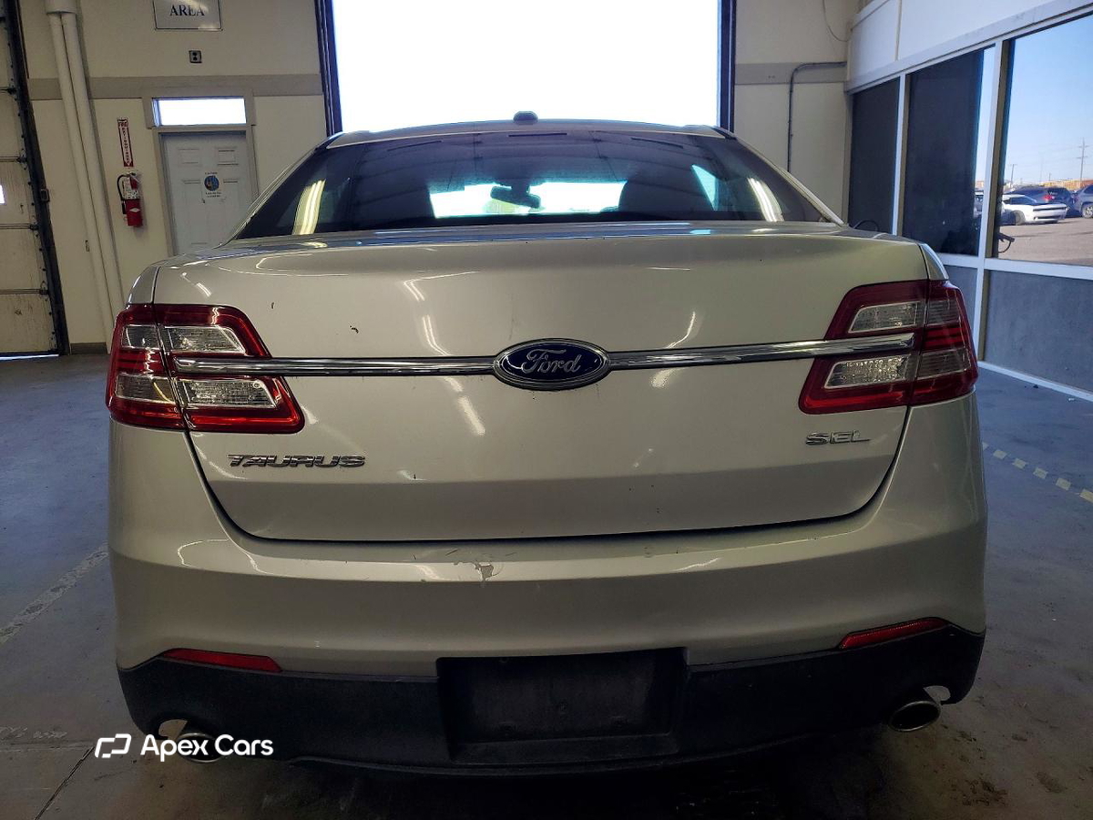 Ford Taurus 2013