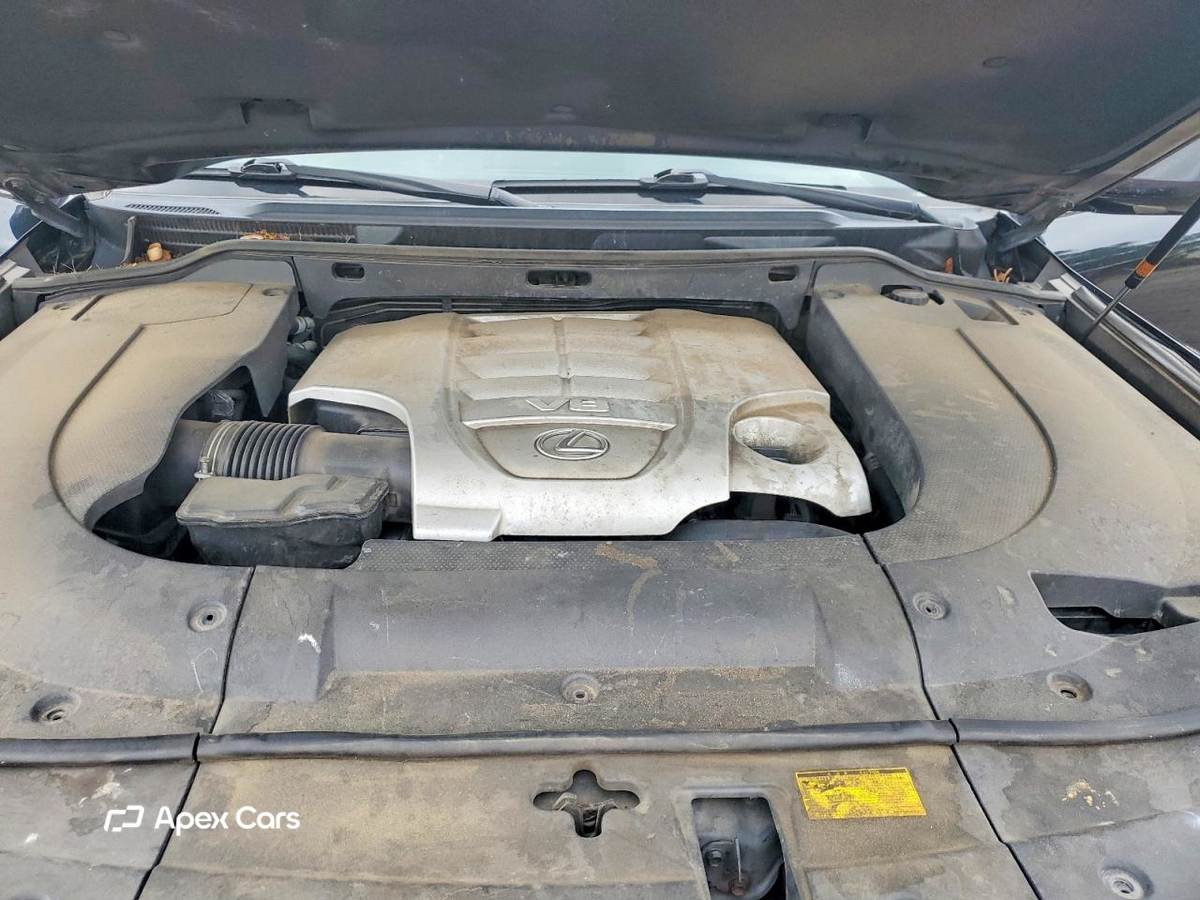 Lexus LX 2011
