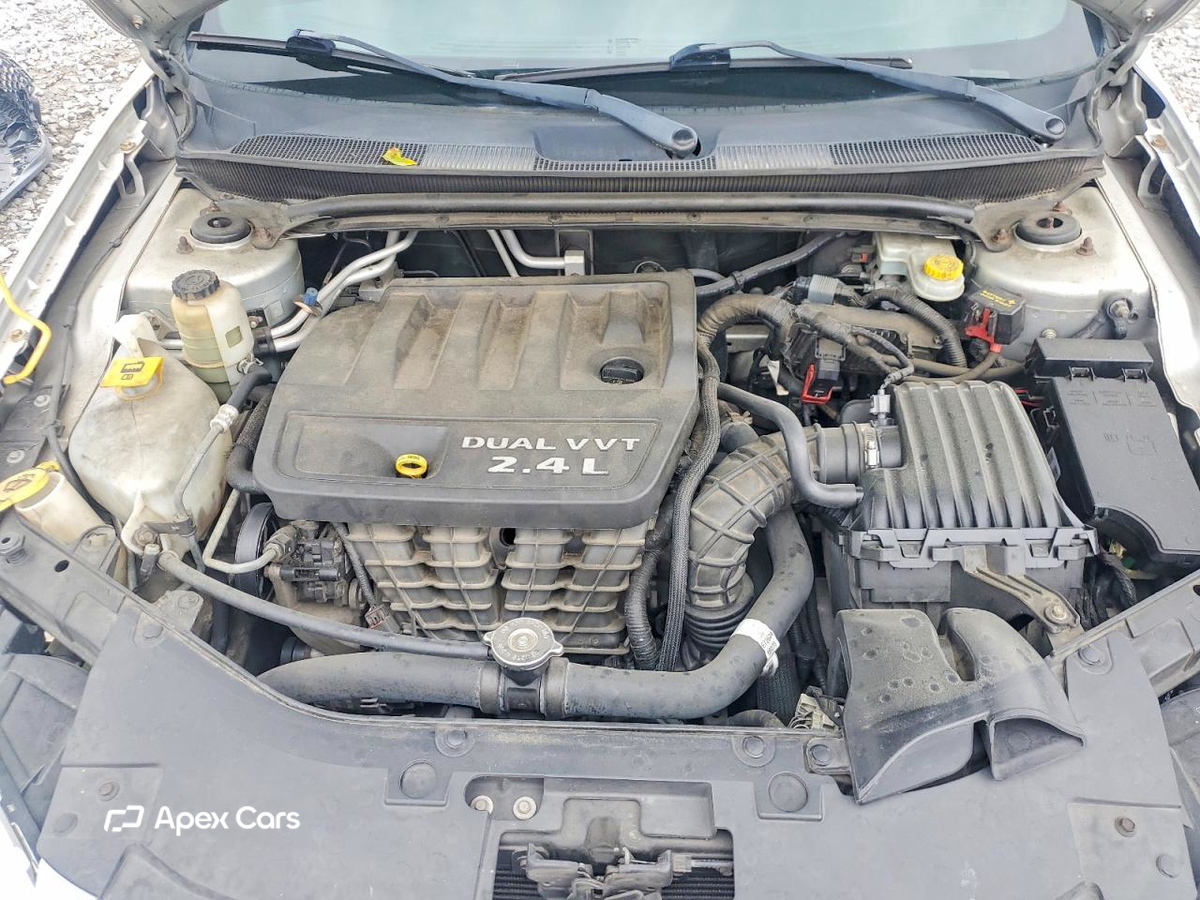 Chrysler 200 2012