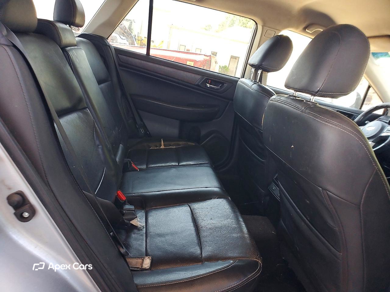 Subaru Outback 2015