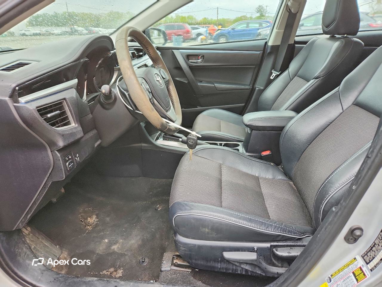 Toyota Corolla 2015