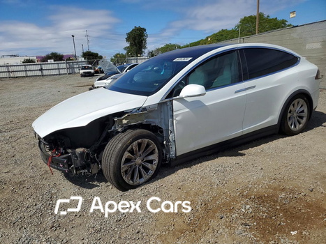 Tesla Model X 2020 - Image 1 of 15