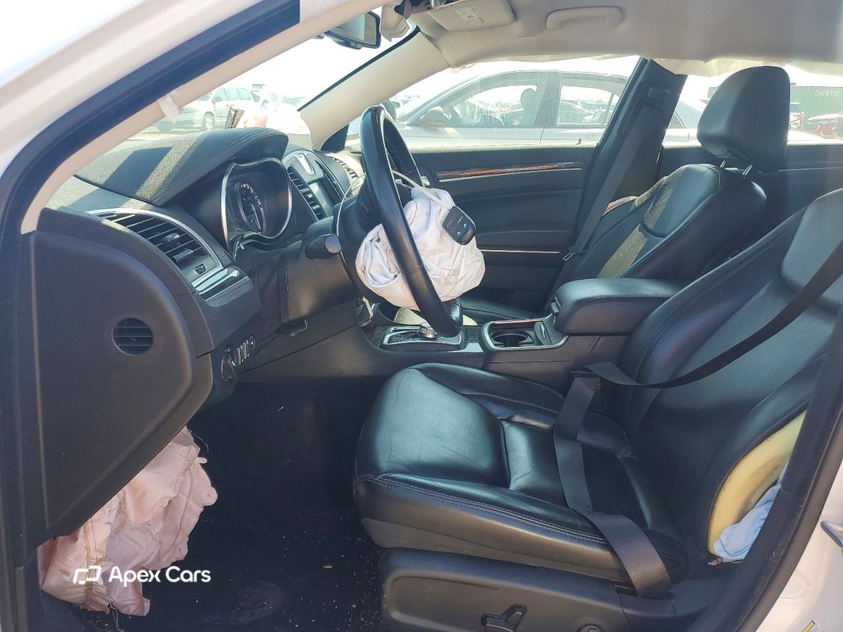 Chrysler 300 2019