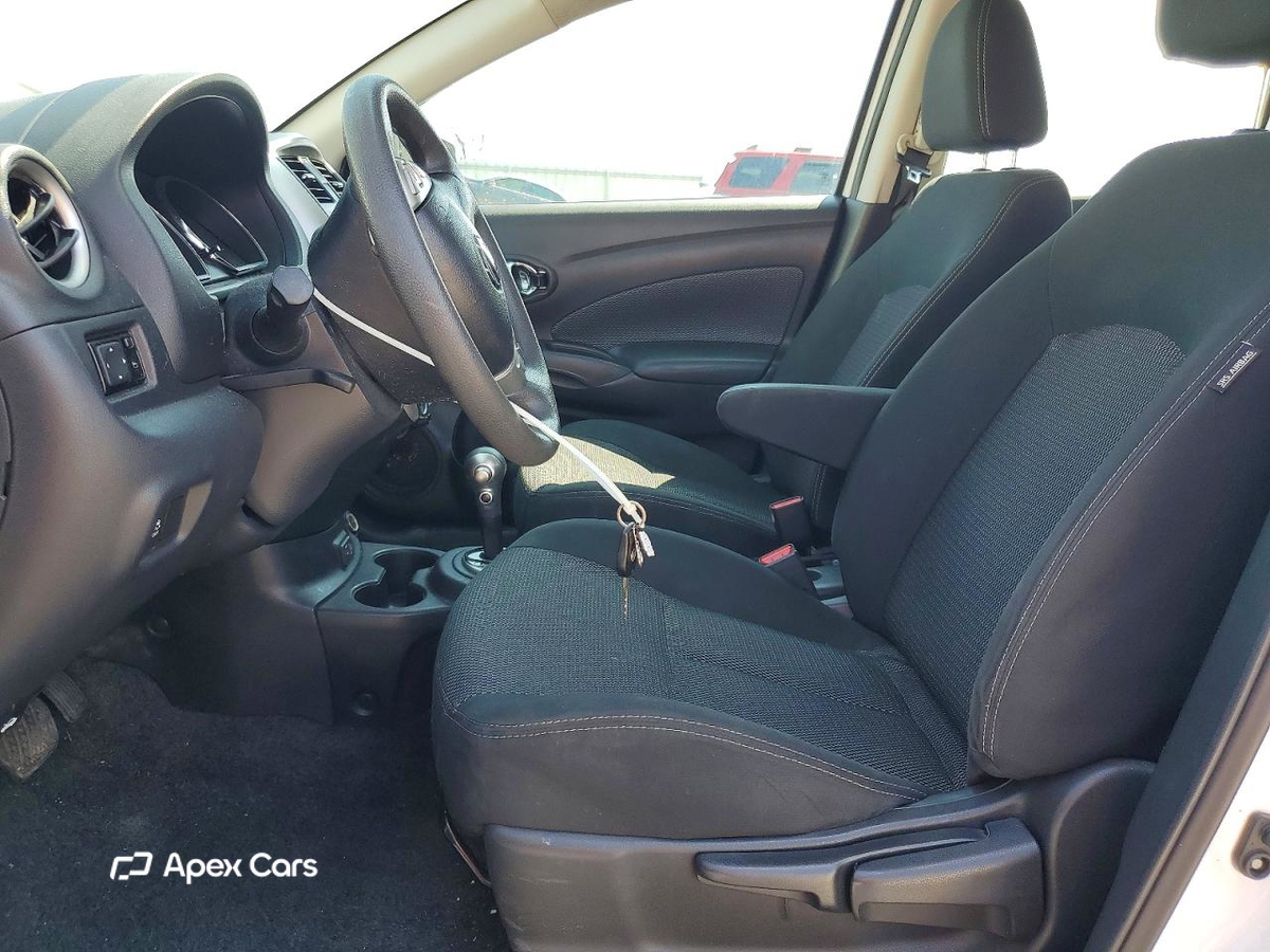 Nissan Versa 2018