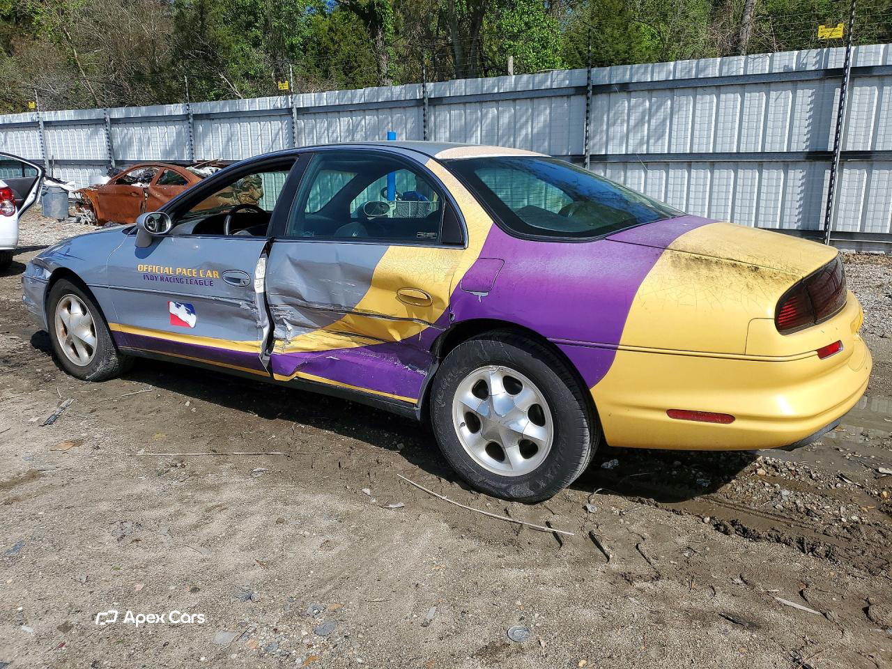 Oldsmobile Aurora 1997