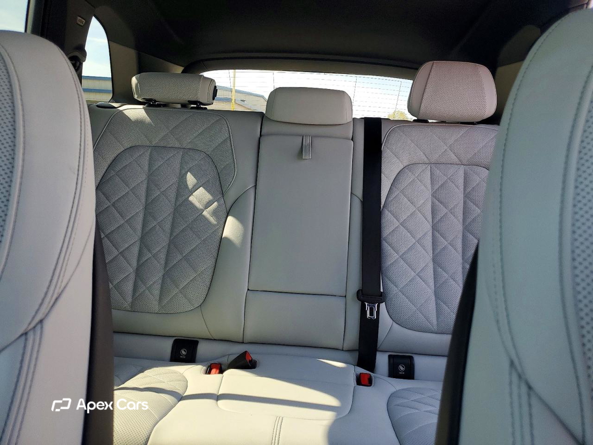 BMW X5 2023