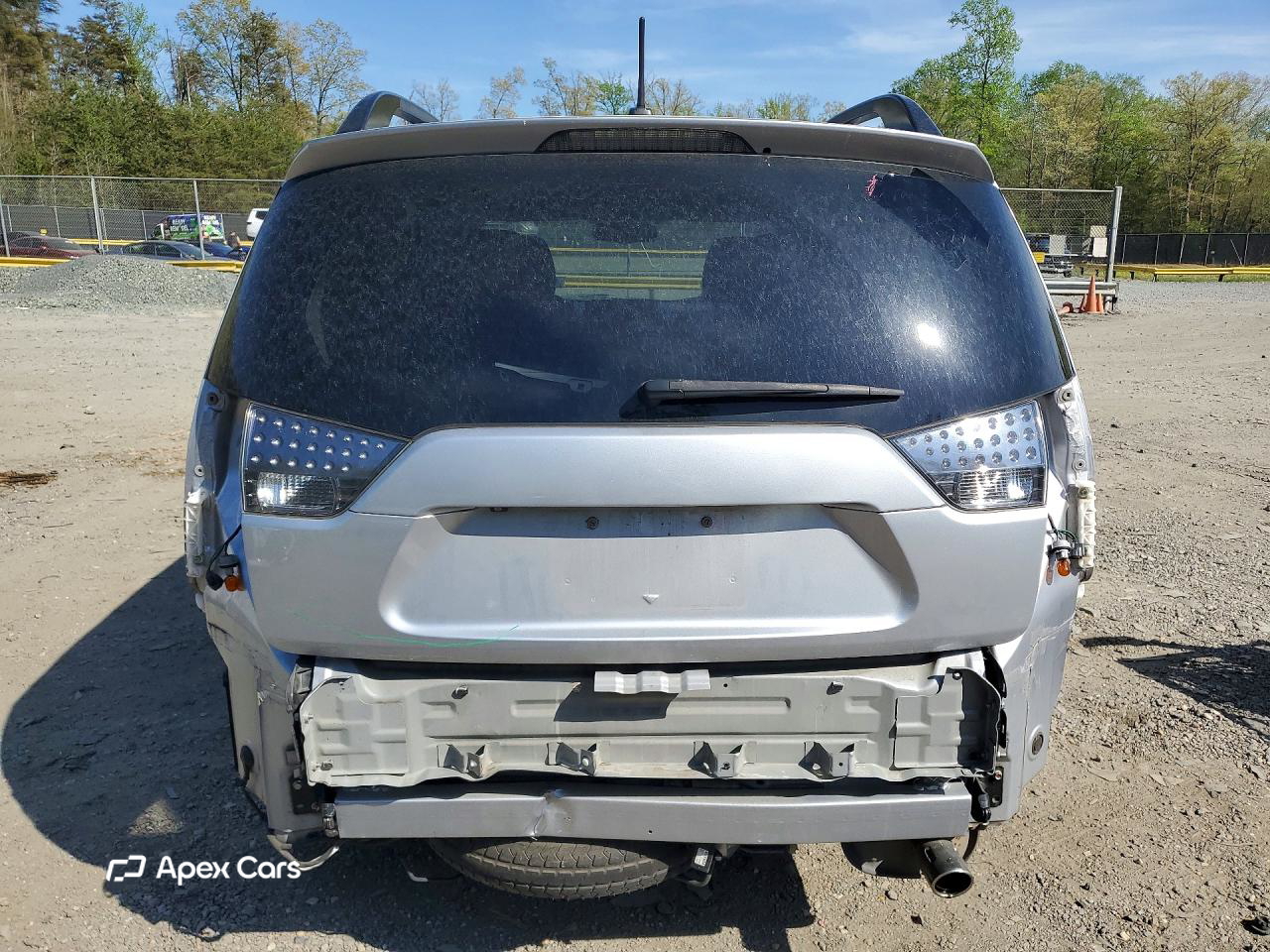 Mitsubishi Outlander 2012