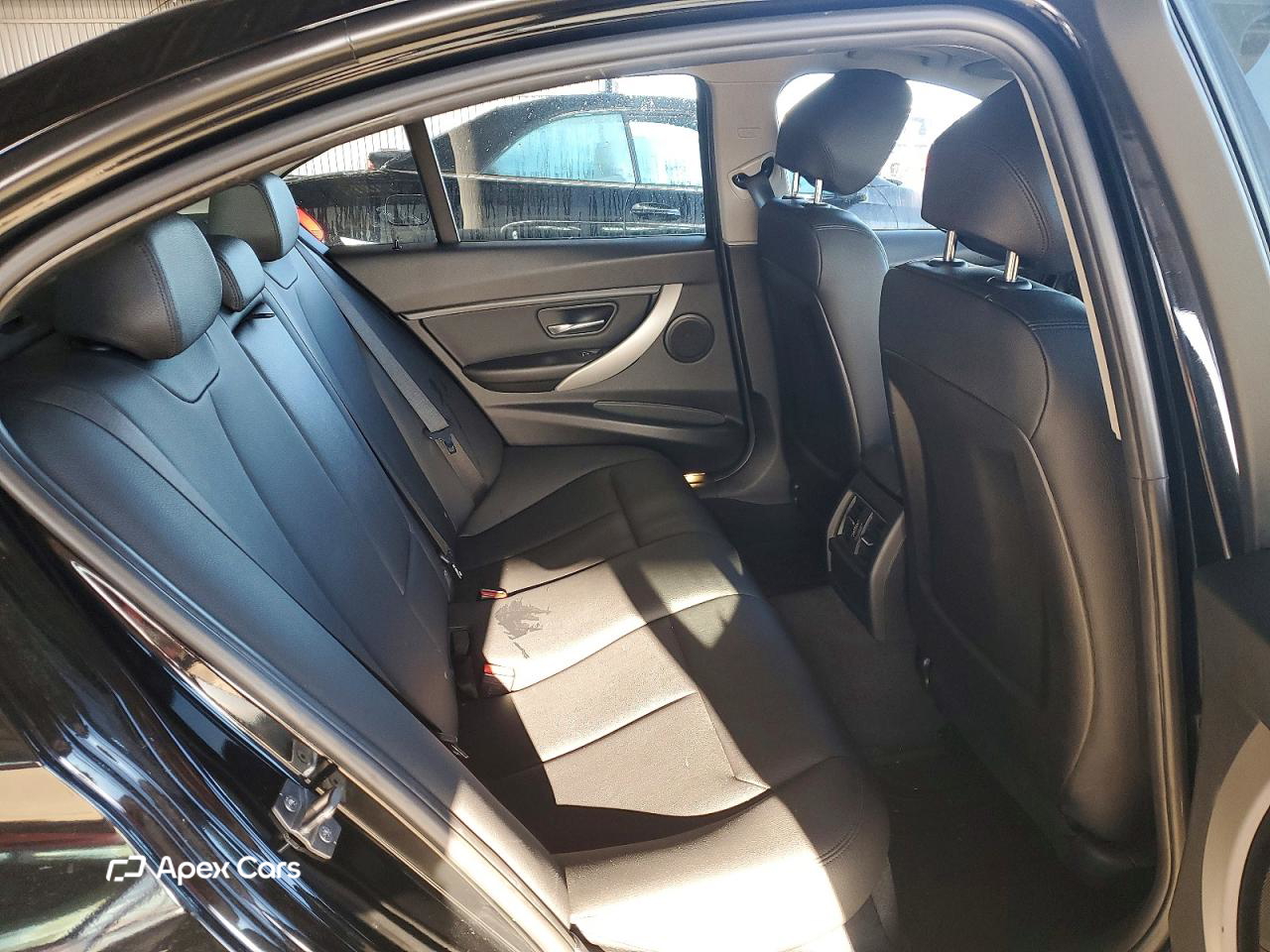 BMW Series 3 2016