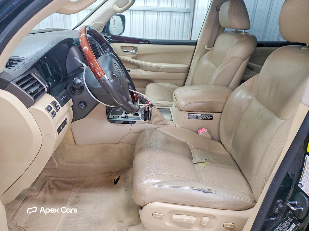 Lexus LX 2010