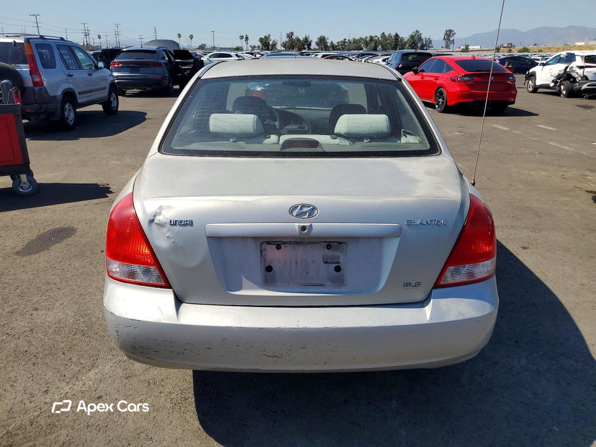 Hyundai Elantra 2002