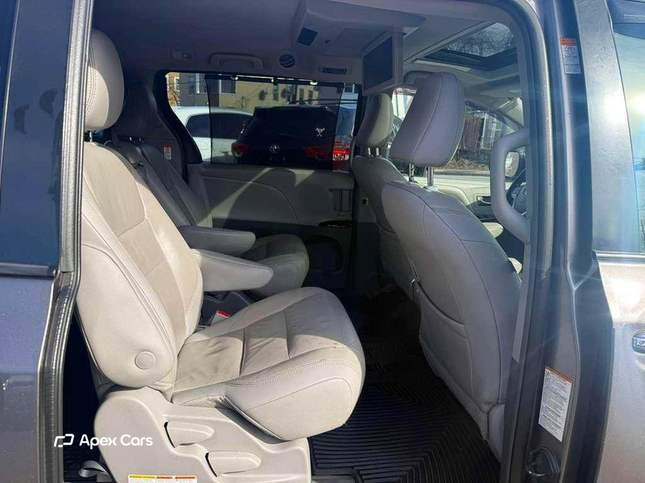 Toyota Sienna 2018