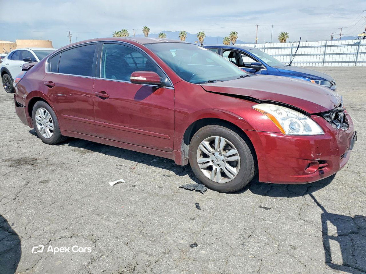 Nissan Altima 2011