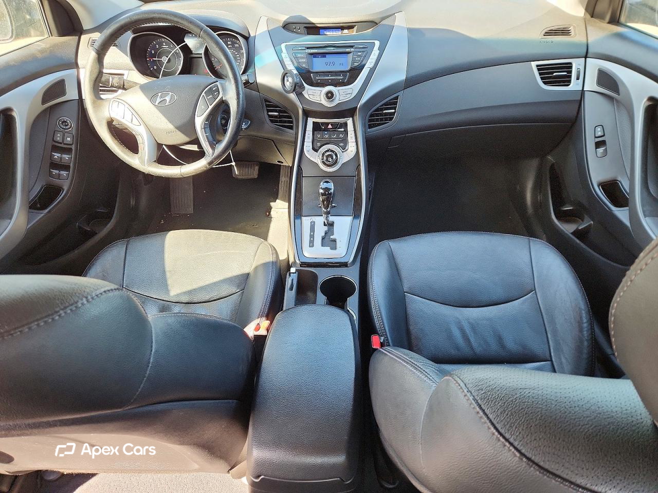 Hyundai Elantra 2011